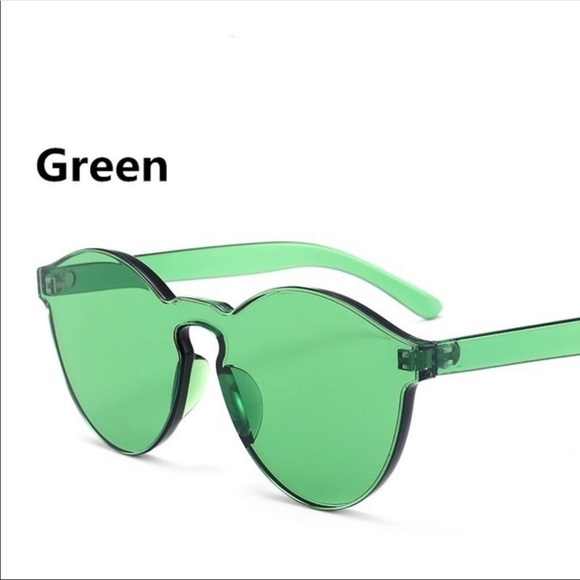 Beautiful sunny sunglasses in different colors. - Picture 5 of 8